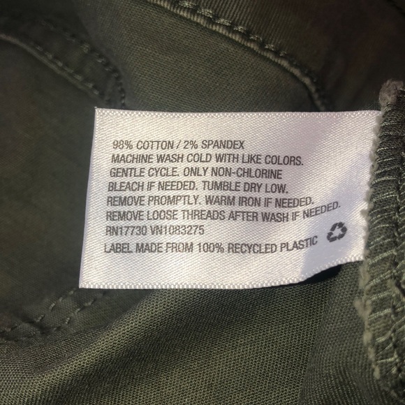 NWT Universal Threads Women’s Utility Mini Skirt - Picture 6 of 6